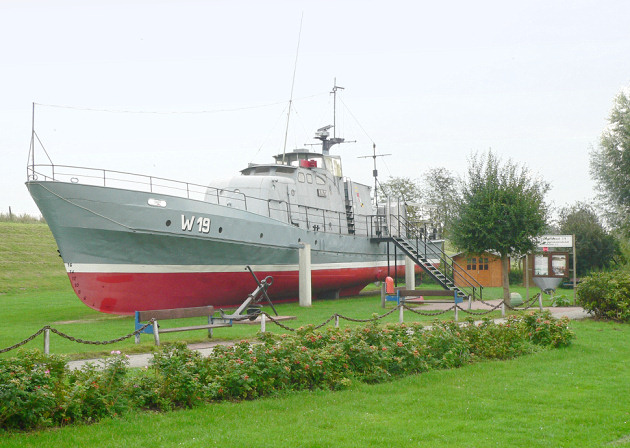 Horumersiel_Küstenwachboot_wiki_gemeinfrei